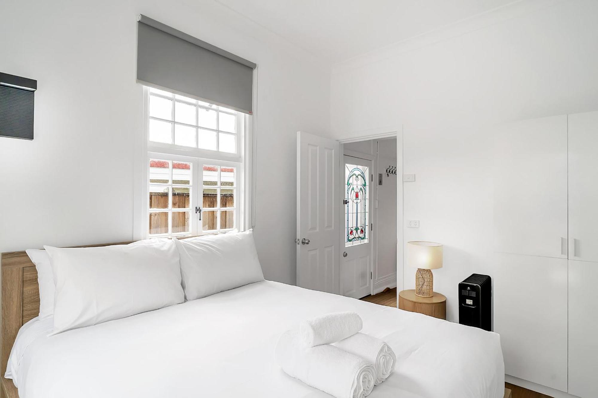Balmain Beauty With Spacious Garden Holiday home *