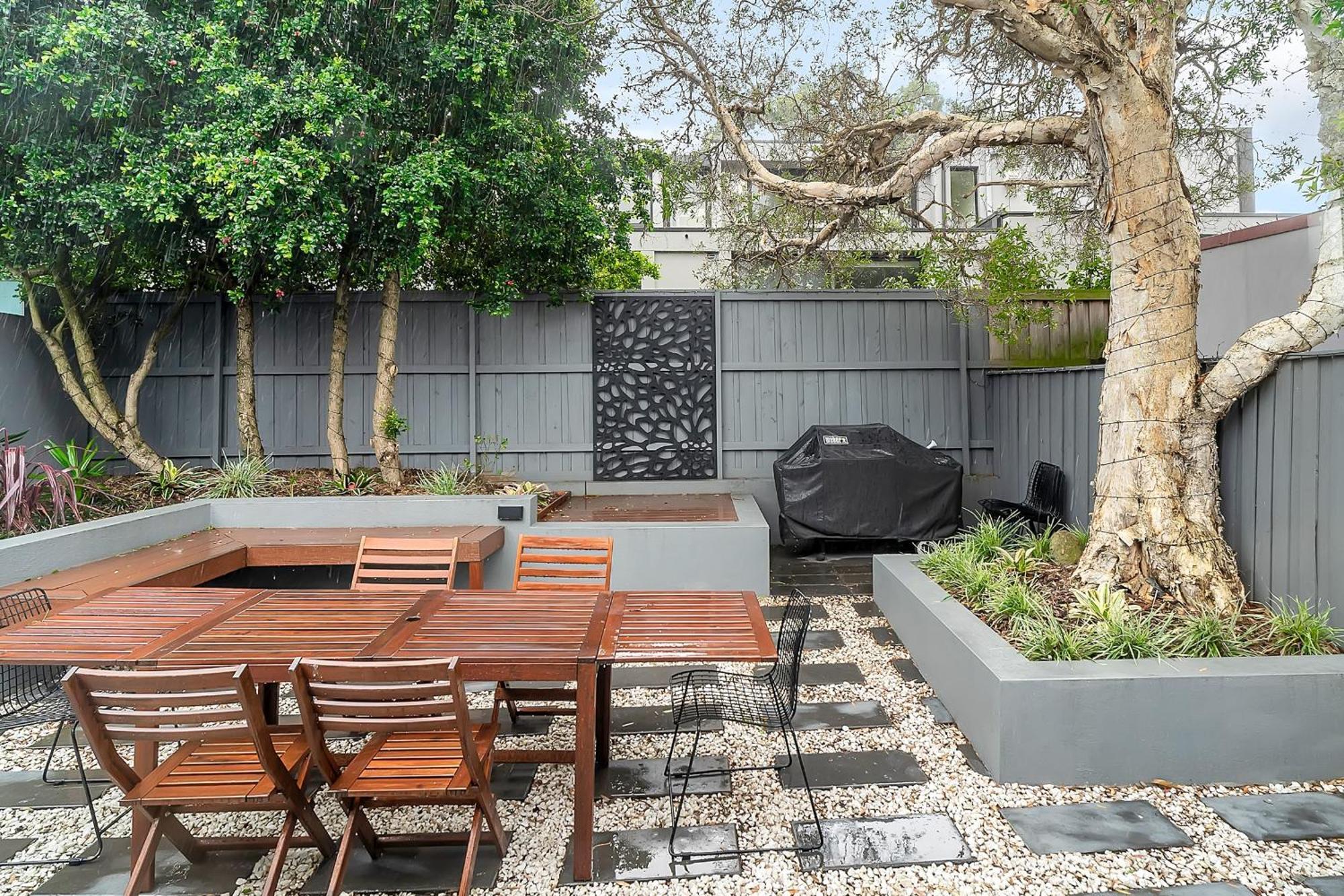 Balmain Beauty With Spacious Garden Holiday home Sydney