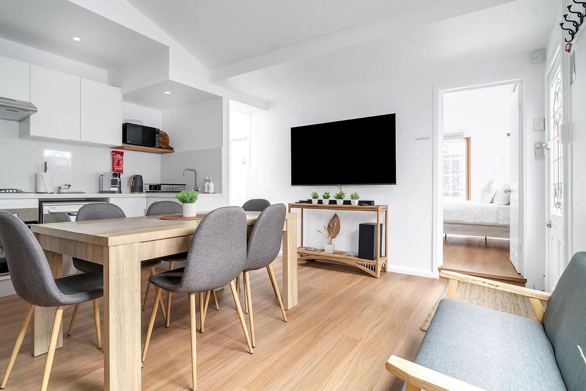 Balmain Beauty With Spacious Garden Sydney