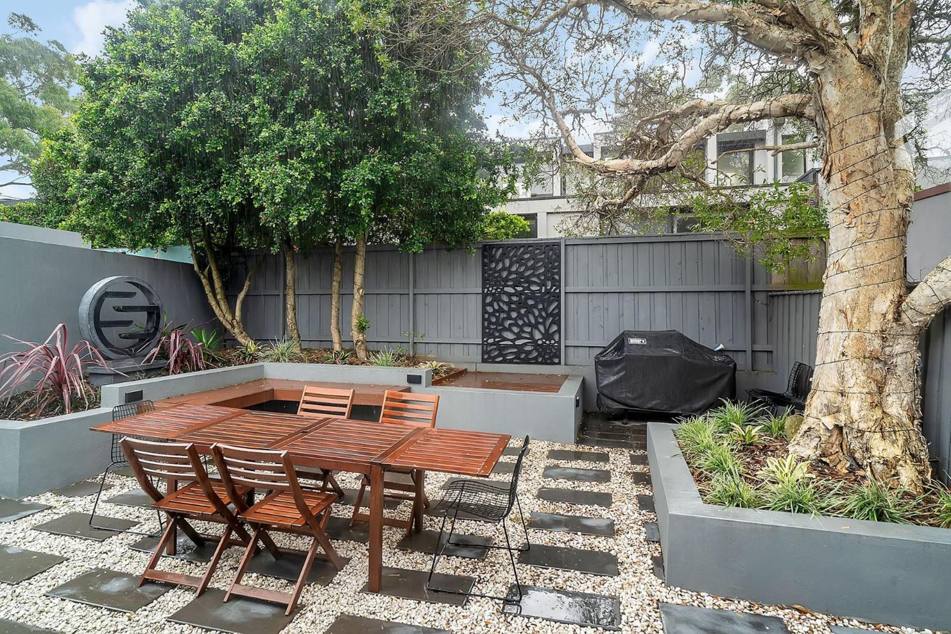 Balmain Beauty With Spacious Garden *